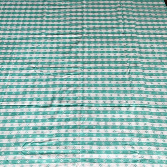 Vintage light blue or teal table cloth, rectangle 53.5"x85", blue tablecloth, - Picture 6 of 6
